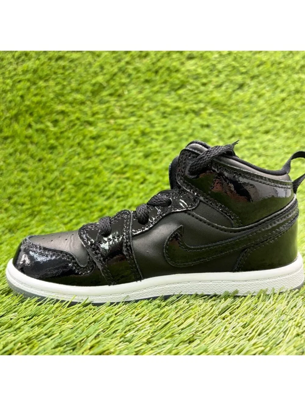 Nike Air Jordan 1 Mid SE Space Jam Black Boys Size 10C Athletic Shoes Sneakers